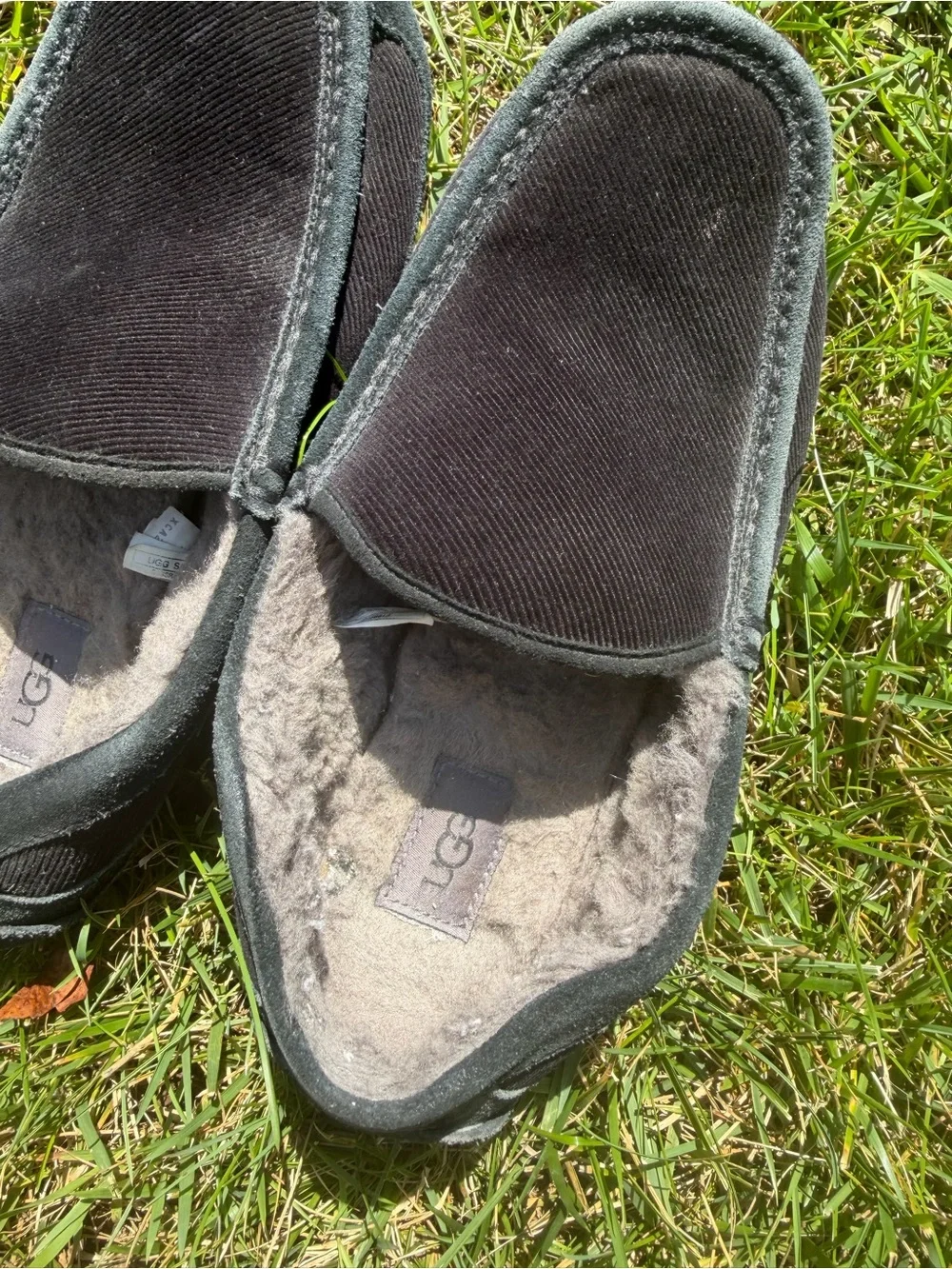 Men’s UGG Black ASCOT Loafers — Size 10 — USED